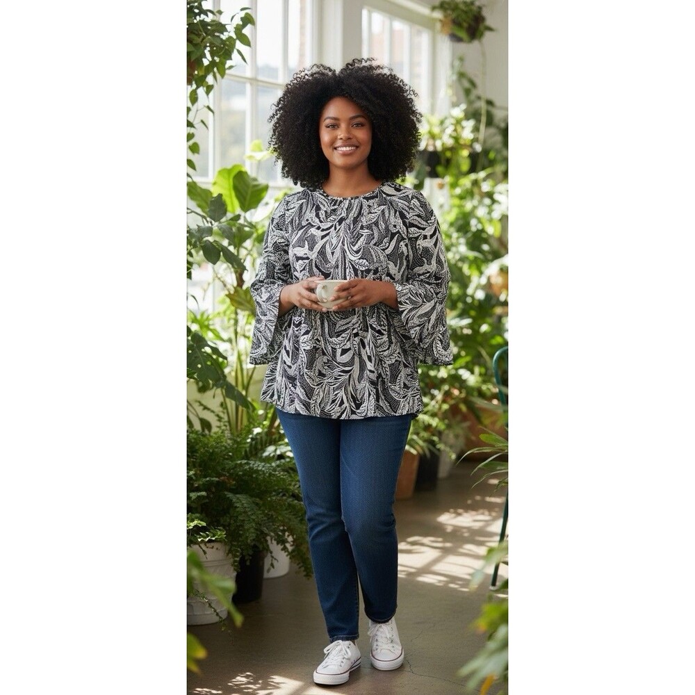 Sunny Leigh Women Blouse Bell Sleeve Zip Neck Paisley Black White XL NWT
